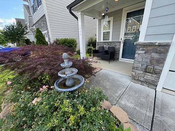 2nd image of 1044 Royal Stock Ln