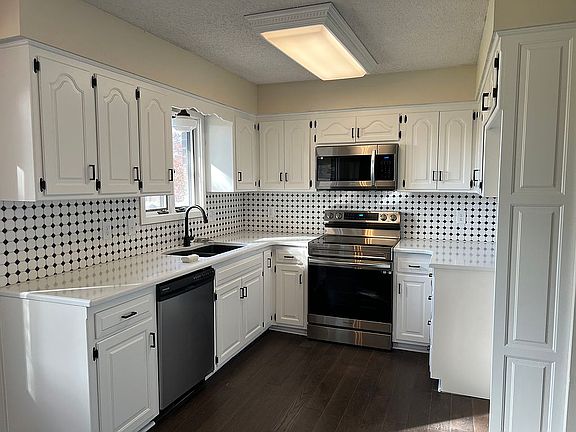 4th image of 708 W Wasson Dr
