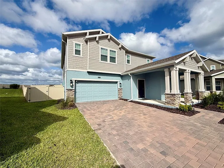 2970 Armstrong Ave — Photo 4