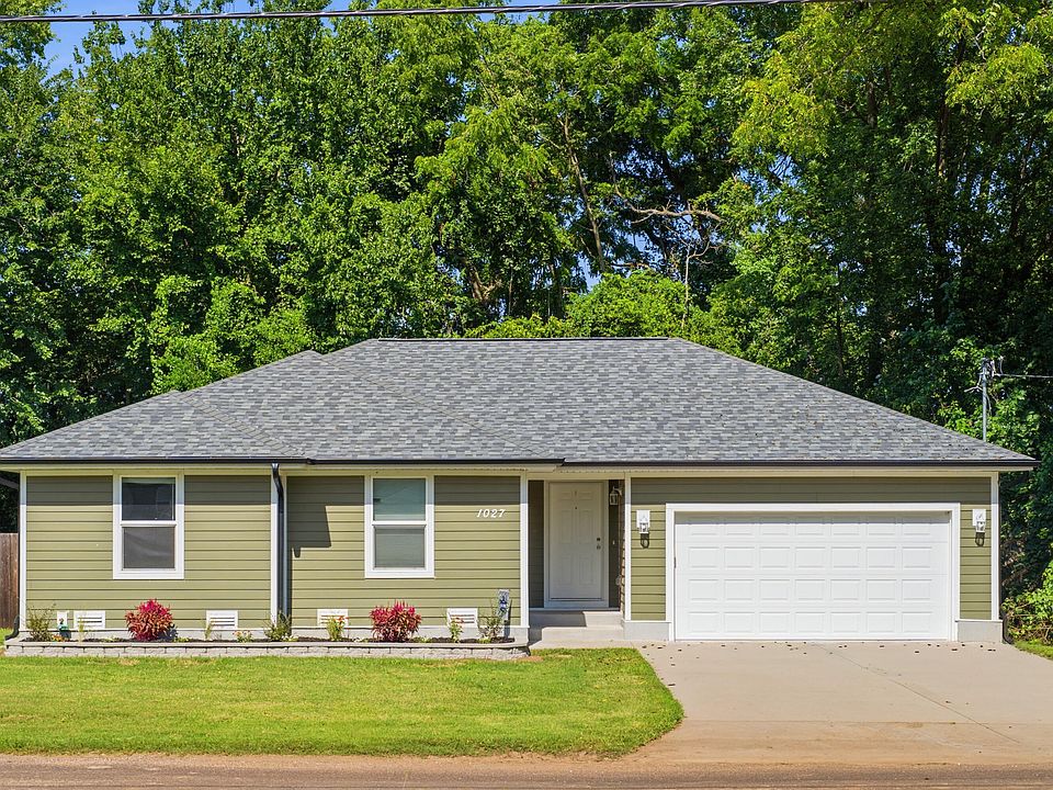 1st image of 1027 S Overhill Avenue