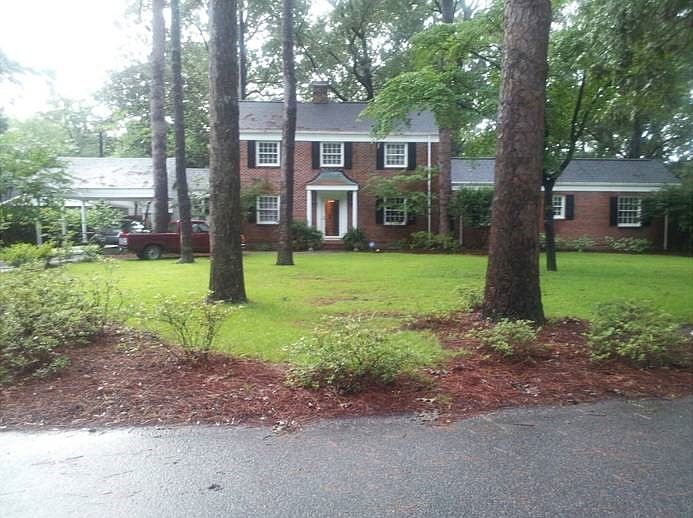 1st image of 109 E Pinewood Ave