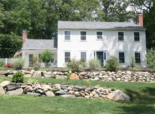 22 Sycamore Dr, East Greenwich, RI 02818