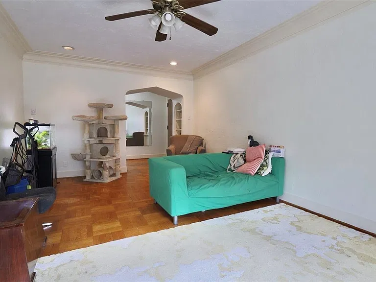 50 Academy Ave #D1 — Photo 3