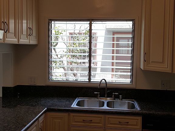 Kitchen_2