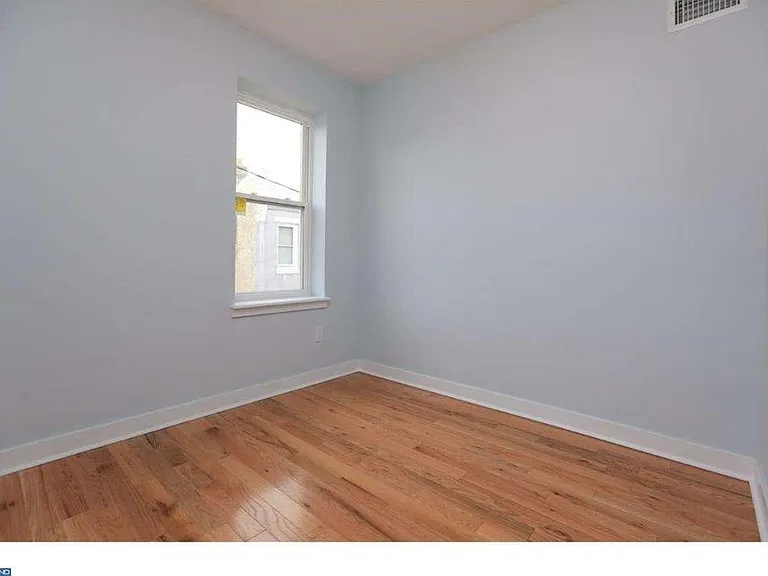 1247 N Dover St — Photo 12