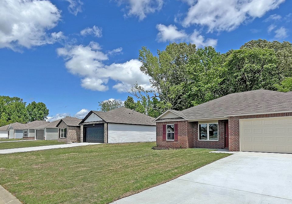 Panther Cove Streetscape 10 10 25