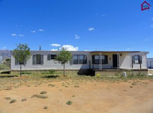 8910 Englehardt Rd, Las Cruces, NM 88012