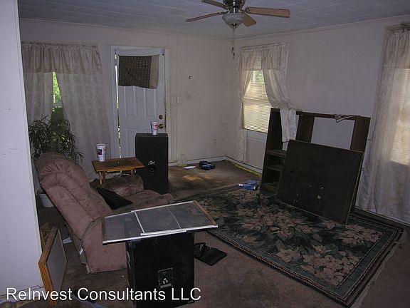 4th image of 5922 Piqua Ave