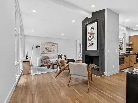 4th image of 3601 Swann St