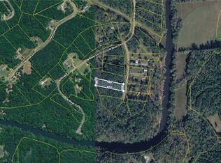 28 Northview Cir, Northport, AL 35475