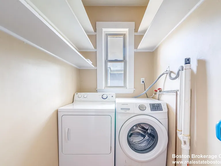 24 Willis St #3 — Photo 13