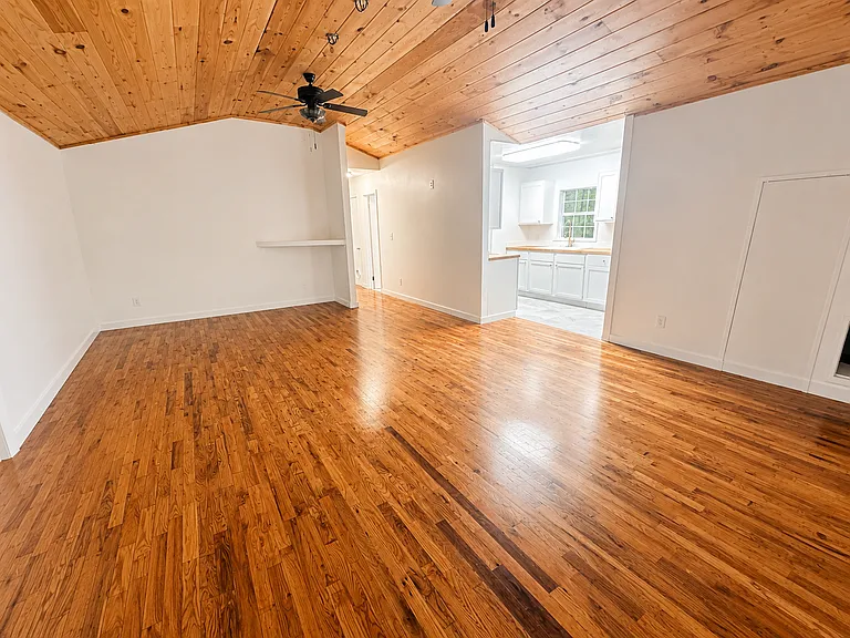 55 Merrimac Dr — Photo 6