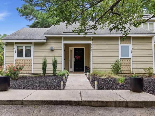 4221 Pin Oak Dr, Durham, NC 27707