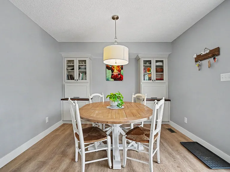 654 S Youngfield Ct — Photo 5