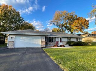 7220 Sorghum Ln, Cherry Valley, IL 61016