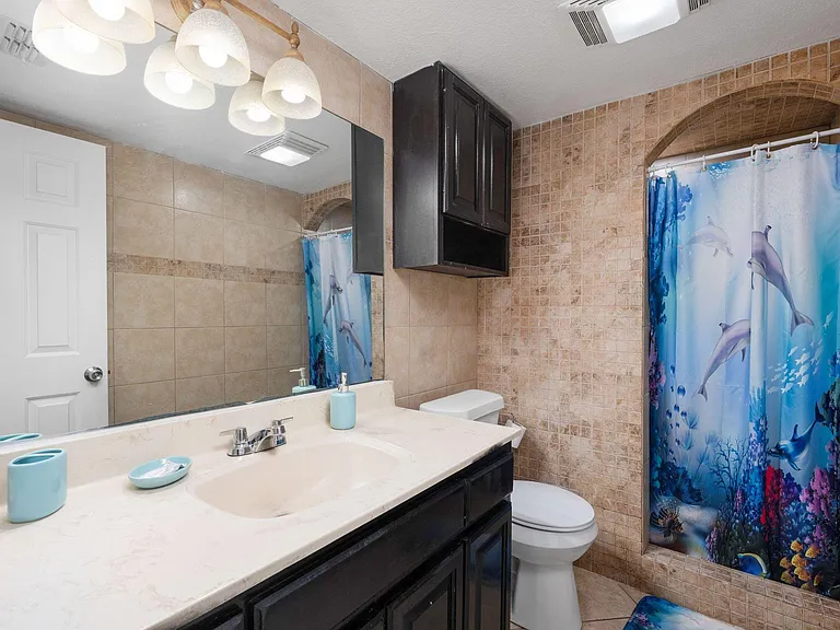 104 E Parade Dr #6 — Photo 6