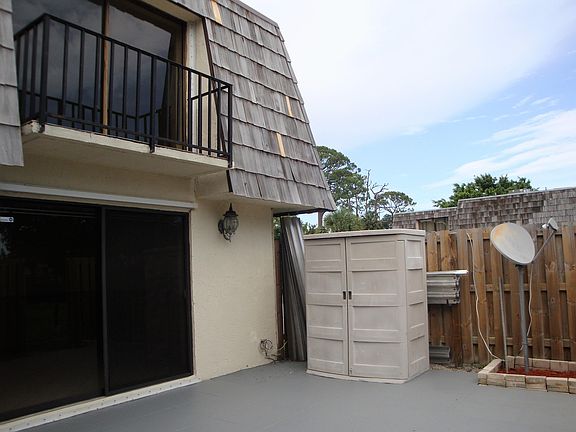 3rd image of 1664 Forest Lakes Cir APT B