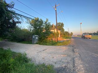 1 Spark St, Texas City, TX 77591