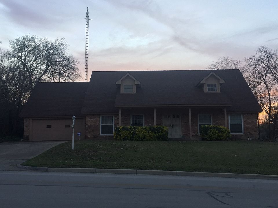 1st image of 5512 Woodway Dr
