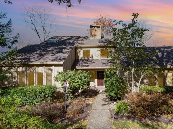 559 Asbury Rd, Cincinnati, OH 45255