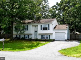1803 Oak Dr, Waldorf, MD 20601
