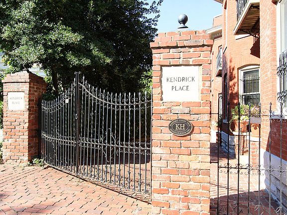 2nd image of 613 Union Ave