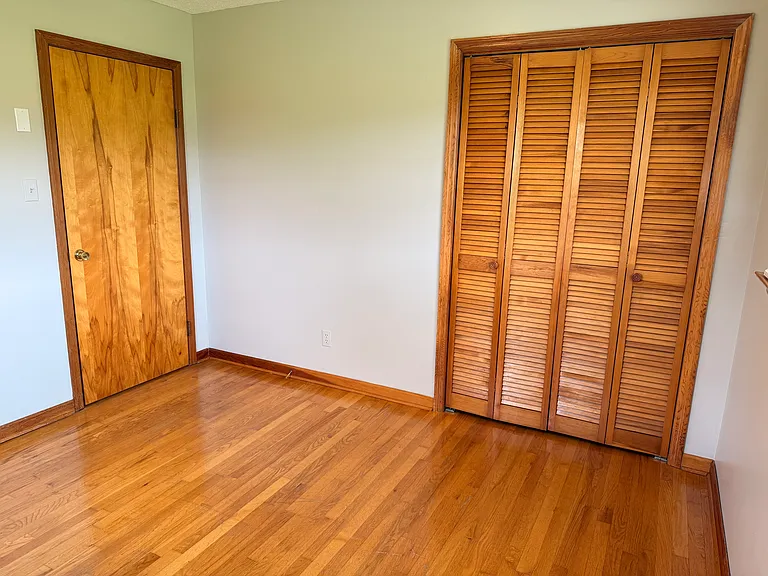 5028 Highway 11E — Photo 10