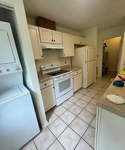 403 Berryfield Ln #D — Photo 5