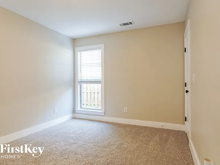 236 Stonecreek Pl — Photo 12