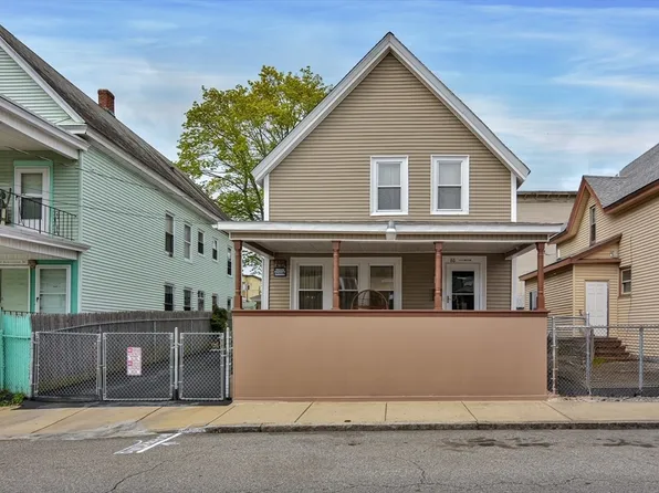 86 Lexington St, Lawrence, MA 01841