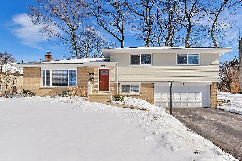 1311 Marcey Ave photo 1