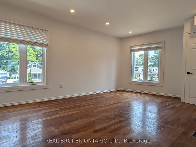 1150 Woodbine Ave #3 — Photo 5