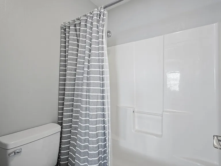 140 Bamberger Rd — Photo 22