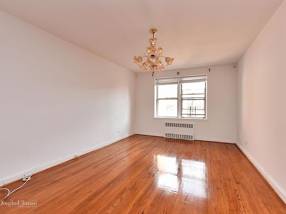 4th image of 6361 Yellowstone Blvd APT 5M