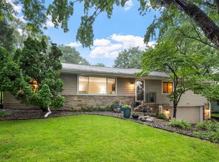 14408 Moonlight Hill Rd, Minnetonka, MN 55345