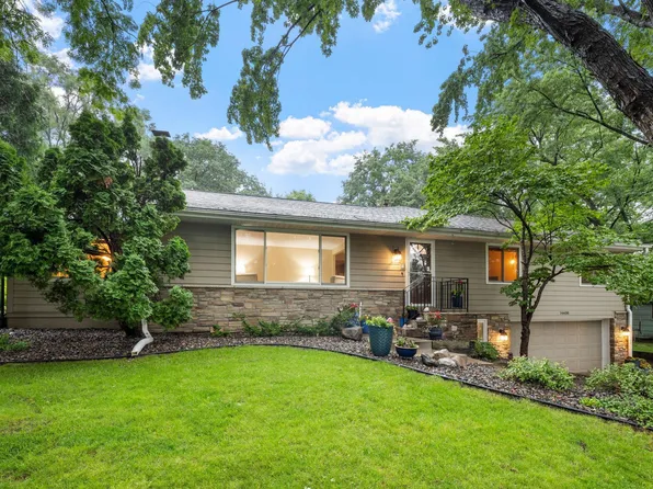 14408 Moonlight Hill Rd, Minnetonka, MN 55345