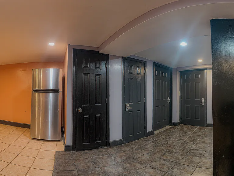 26 Wilmore St #B1 — Photo 8