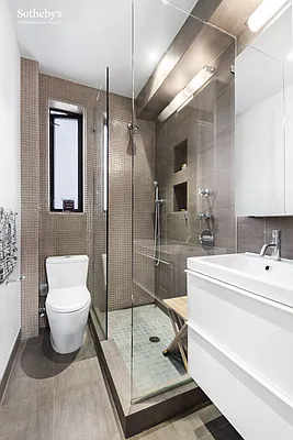 Sold by Sotheby's International Realty | media 14