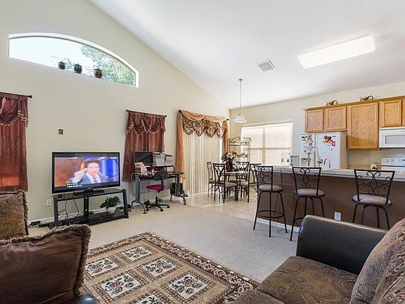 3rd image of 973 Marisa Ln