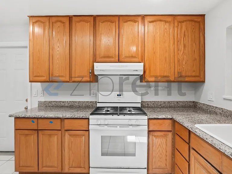 1426 Brookglen Dr — Photo 14