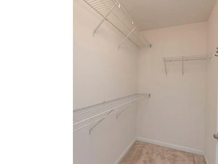 804 Susan Cir — Photo 11
