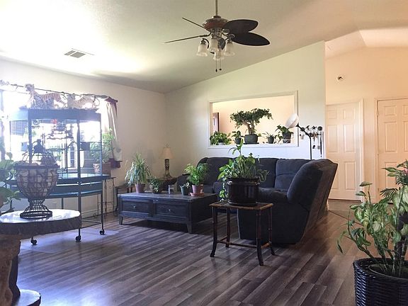 4th image of 9716 Rose Dr