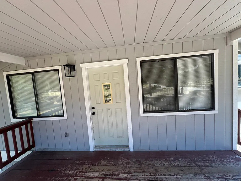 10125 Atascadero Ave #B — Photo 5