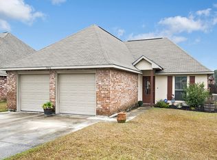 34206 Hawks Cv, Denham Springs, LA 70706