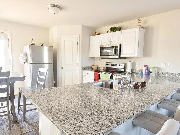 347 E Impala Ct — Photo 5