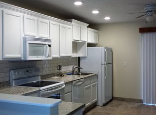 8807 SE Sandy Ln, Hobe Sound, FL 33455