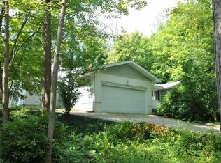 2216 Kemery Rd, Akron, OH 44333