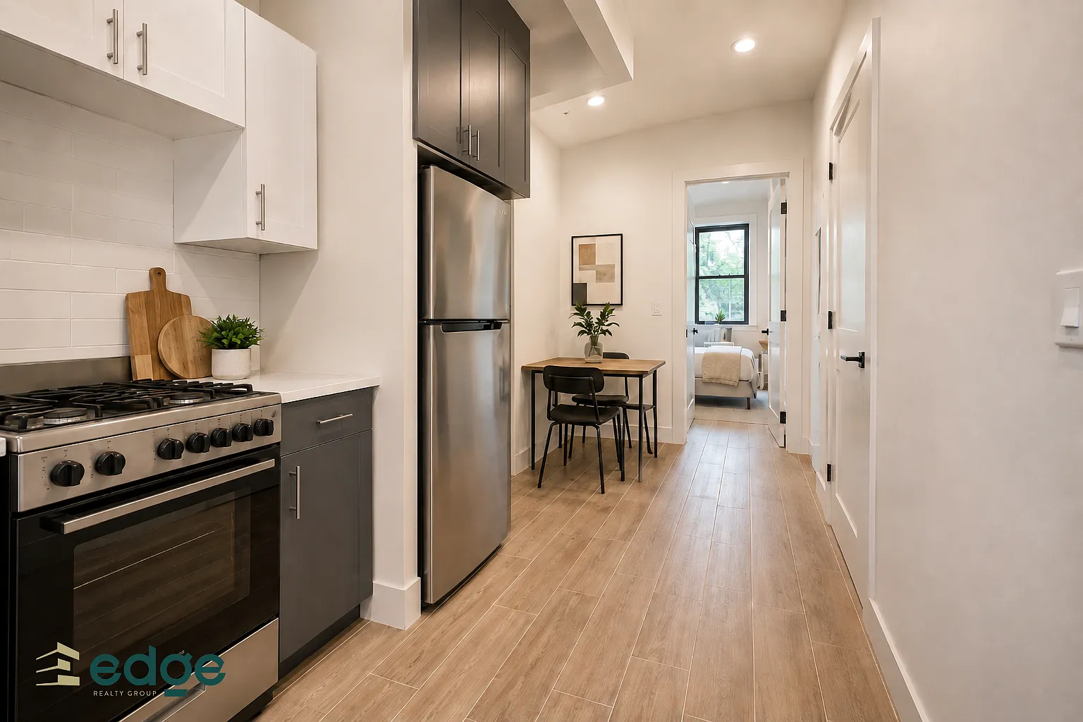 1352 Franklin Avenue — Photo 1