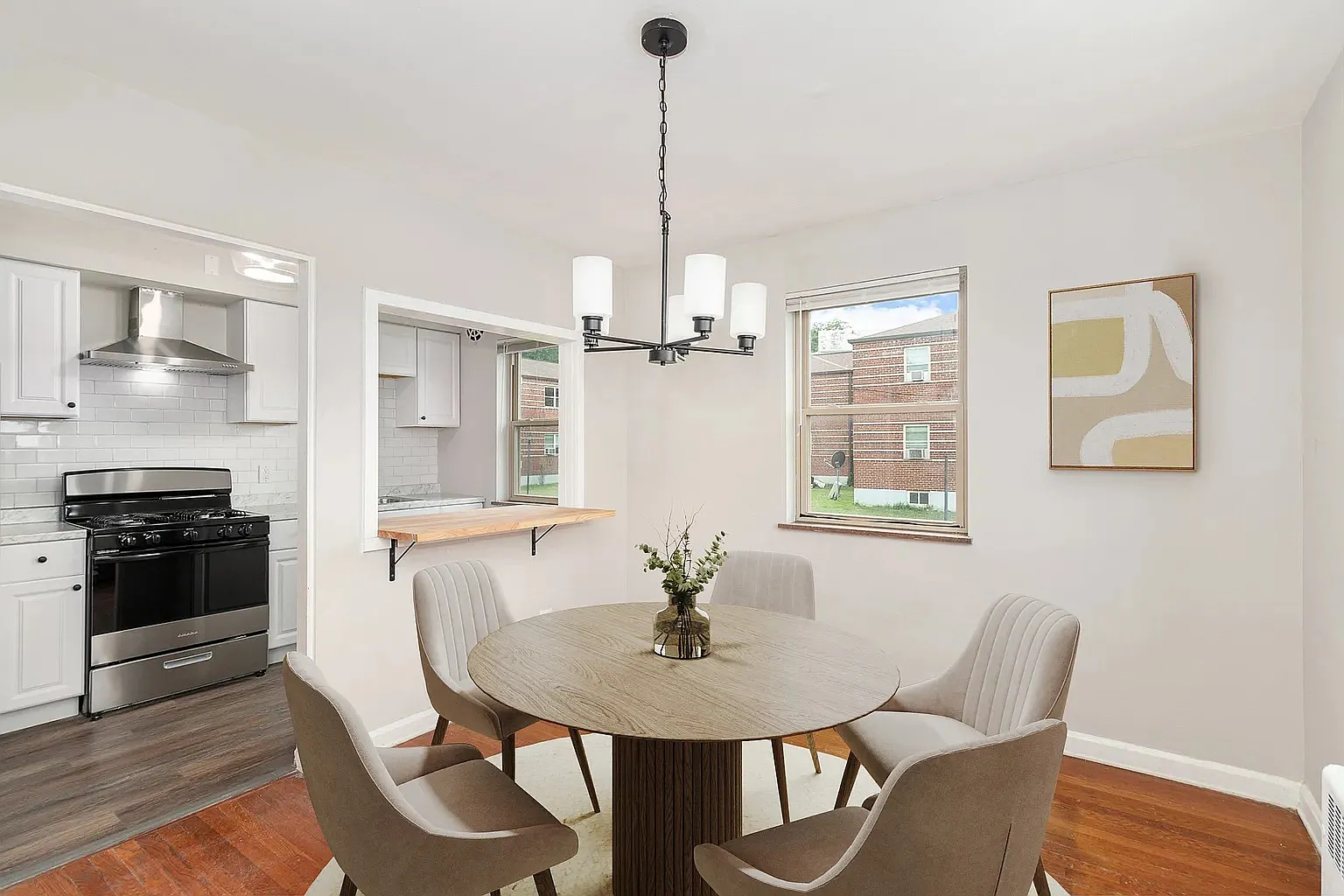 Asmann Apts — Photo 4