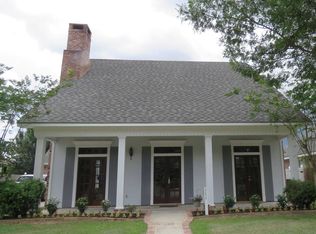111 Briarmeadow Dr, Lafayette, LA 70508